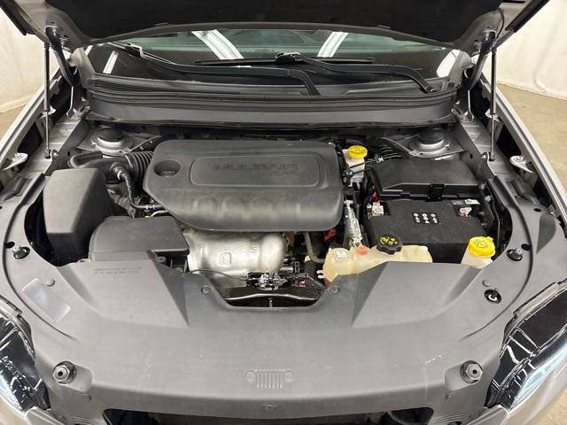 2020 Jeep Cherokee Latitude photo 2