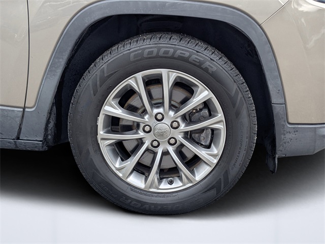 2019 Jeep Cherokee Latitude photo 9
