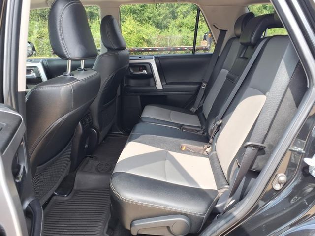 2021 Toyota 4Runner SR5 Premium photo 20
