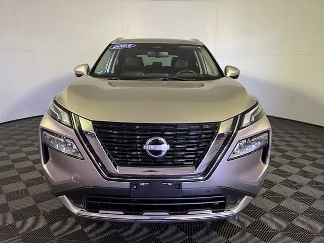 2023 Nissan Rogue Platinum photo 2