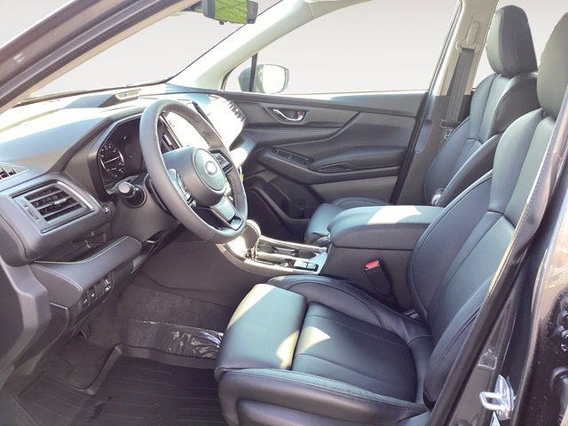 2025 Subaru Ascent Onyx Edition Touring photo 9
