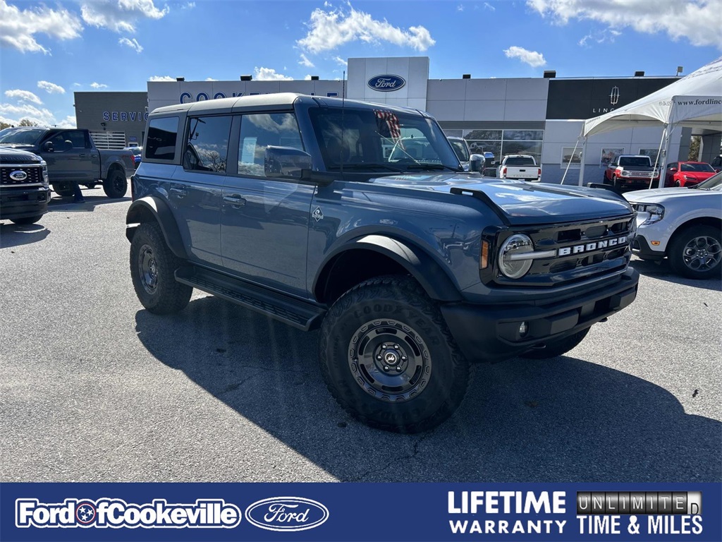 2025 Ford Bronco 4-Door Outer Banks's photo