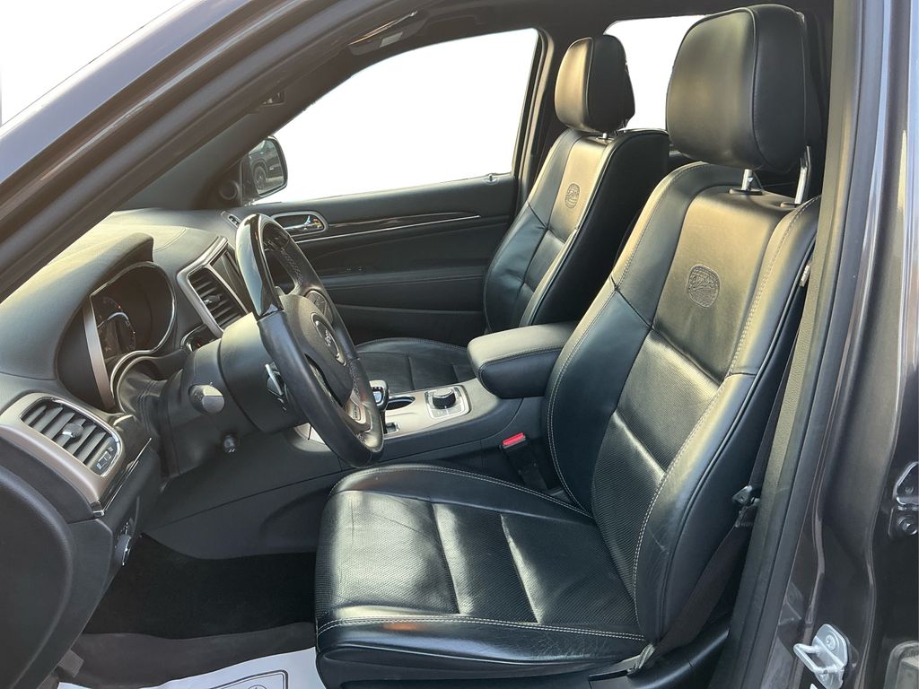 2015 Jeep Grand Cherokee Overland photo 21