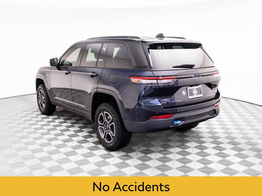 2022 Jeep Grand Cherokee Trailhawk 4xe photo 3