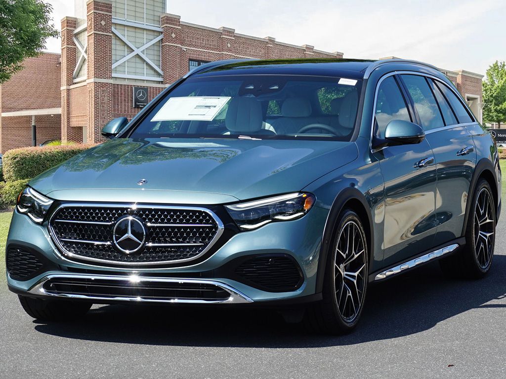 2026 Mercedes Benz E 4MATIC All-Terrain Wagon photo 4