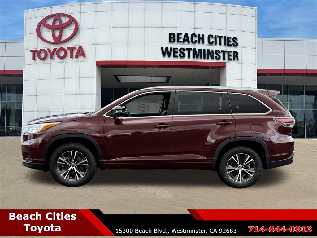 2016 Toyota Highlander XLE photo 2