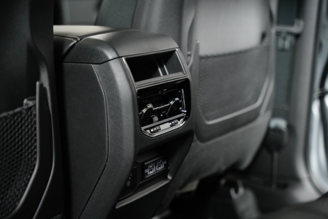 2025 Jeep Grand Cherokee Altitude photo 26