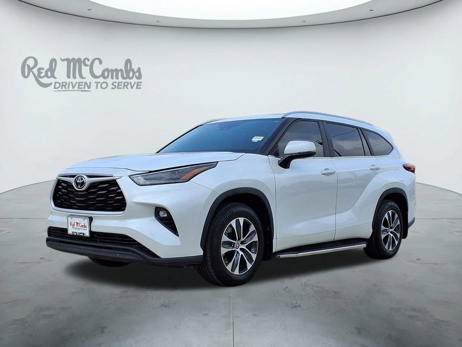 2023 Toyota Highlander XLE's photo