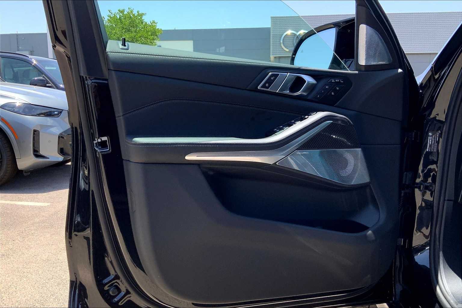 2026 Bmw X7 M60i photo 9