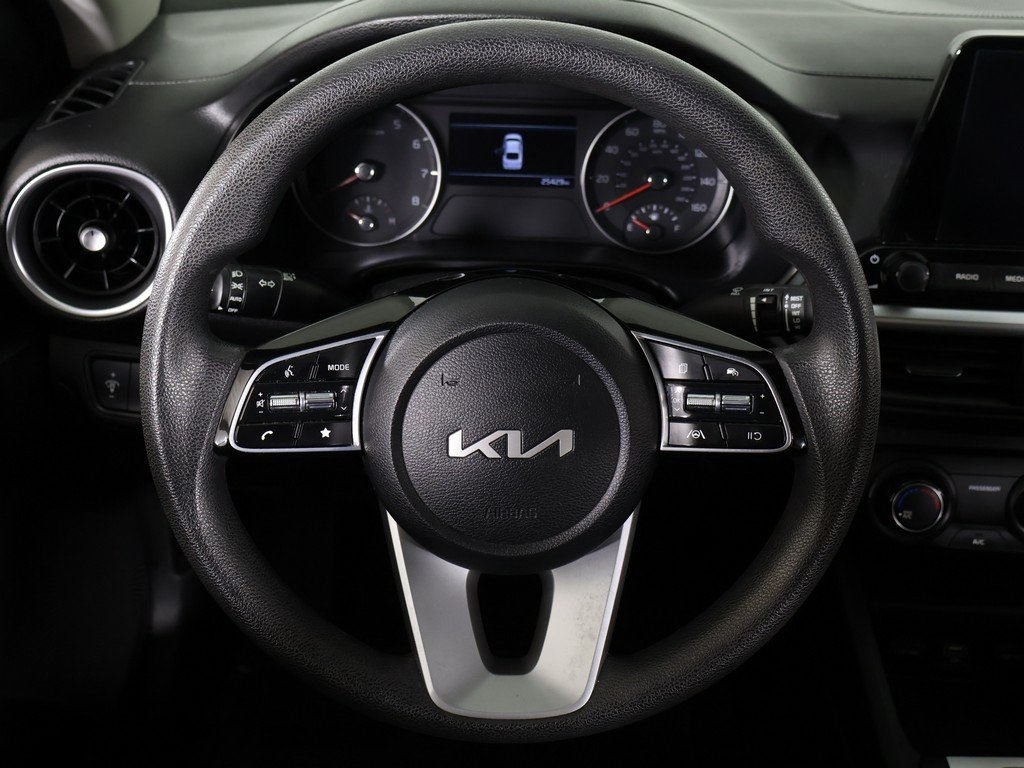 2023 Kia Forte LXS photo 35
