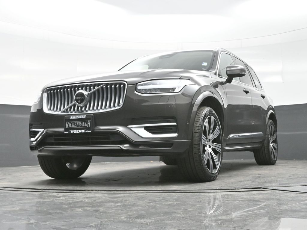 2024 Volvo XC90 T8 Plus photo 19