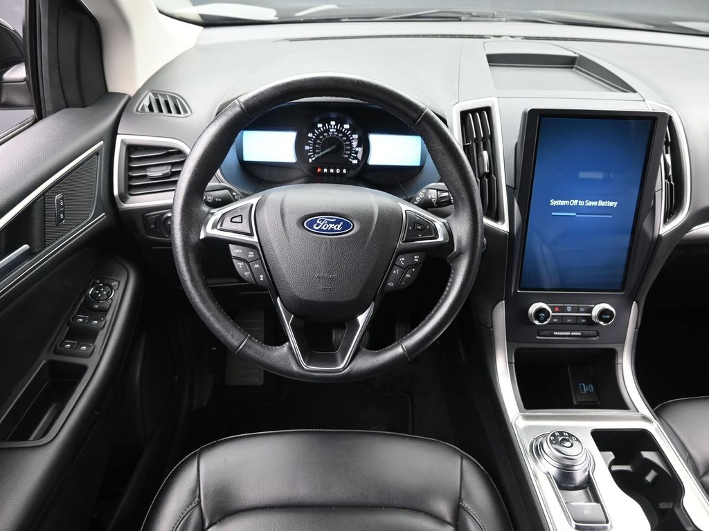2022 Ford Edge SEL photo 9