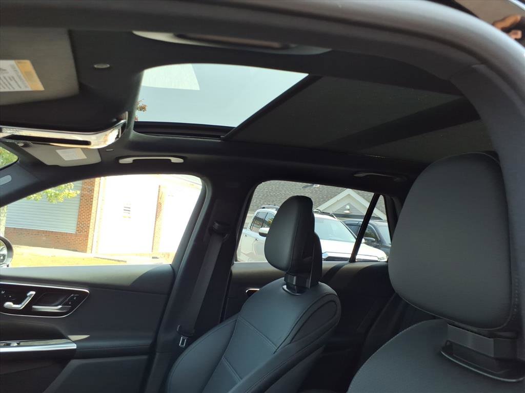 2025 Mercedes Benz GLC 300 4MATIC photo 11