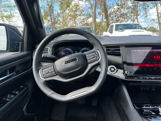 2024 Jeep Wagoneer Series III photo 20