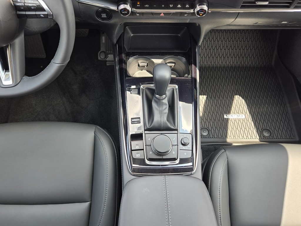 2025 Mazda CX-30 2.5 S Preferred photo 12