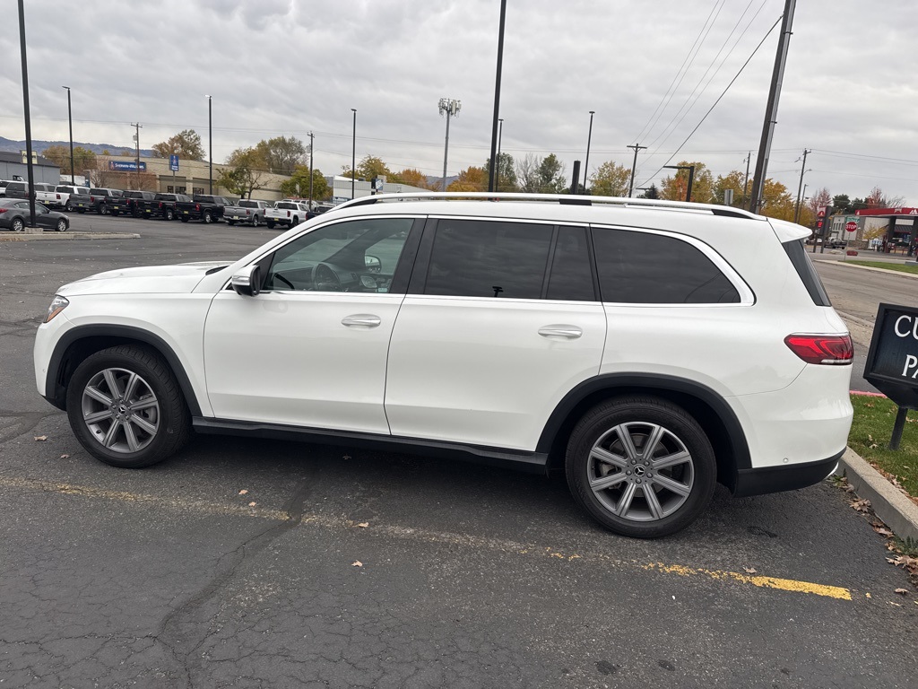 2022 Mercedes Benz GLS 450 4MATIC photo 2