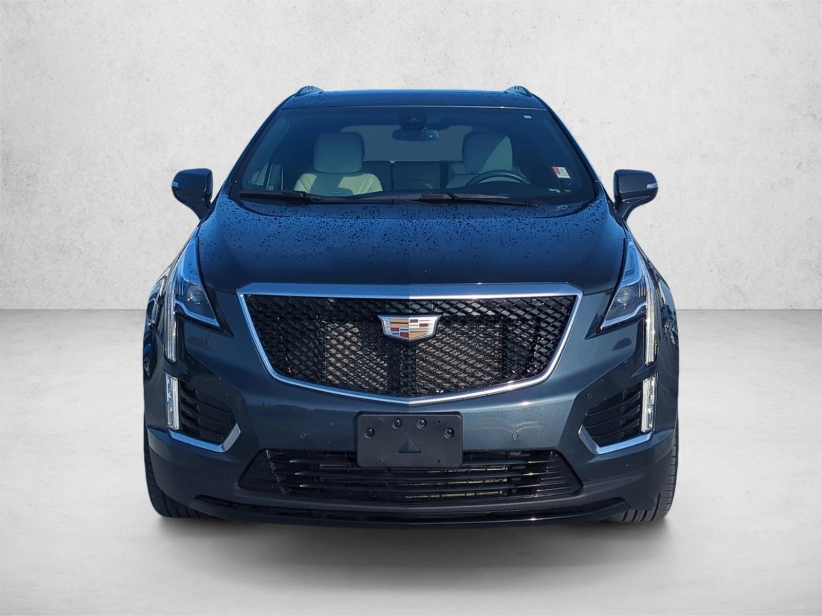 2020 Cadillac XT5 Sport photo 2