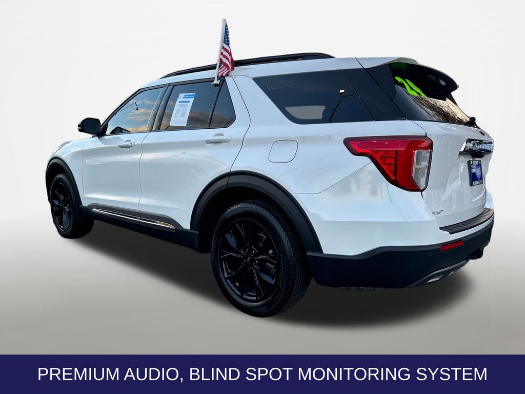 2024 Ford Explorer XLT photo 3