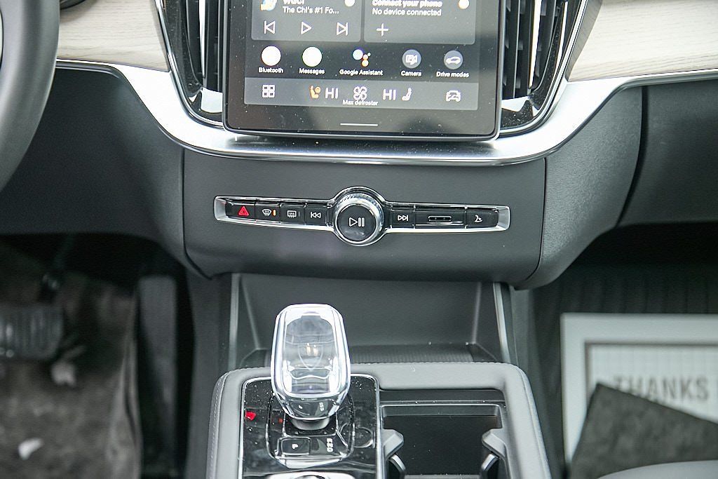 2026 VOLVO XC90 - Image 28