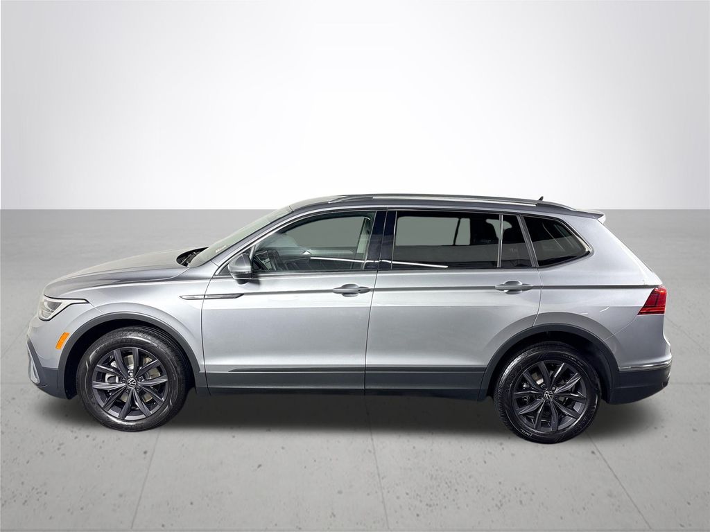 2024 Volkswagen Tiguan SE Wolfsburg Edition photo 9