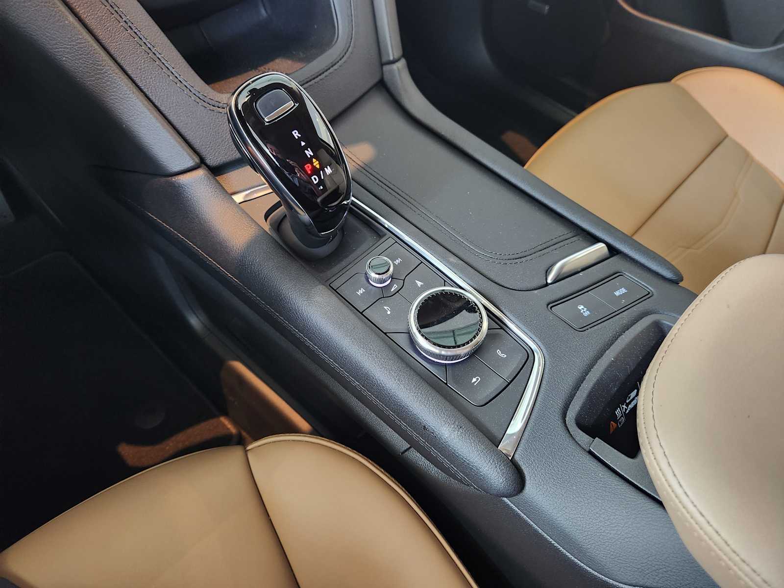 2024 Cadillac XT5 Platinum Premium Luxury photo 16