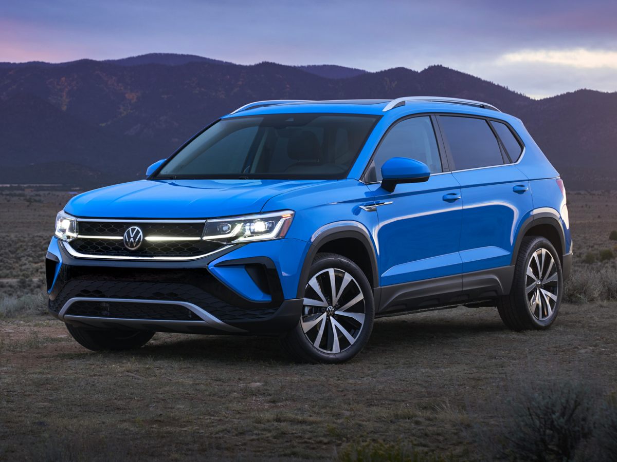 2022 Volkswagen Taos SEL's photo