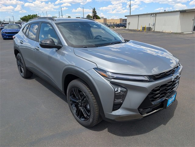 2025 Chevrolet Trax LT photo 5