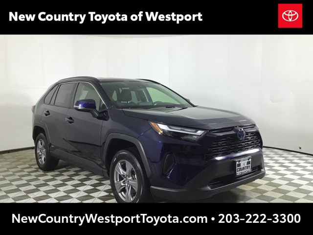 2023 Toyota RAV4 XLE's photo