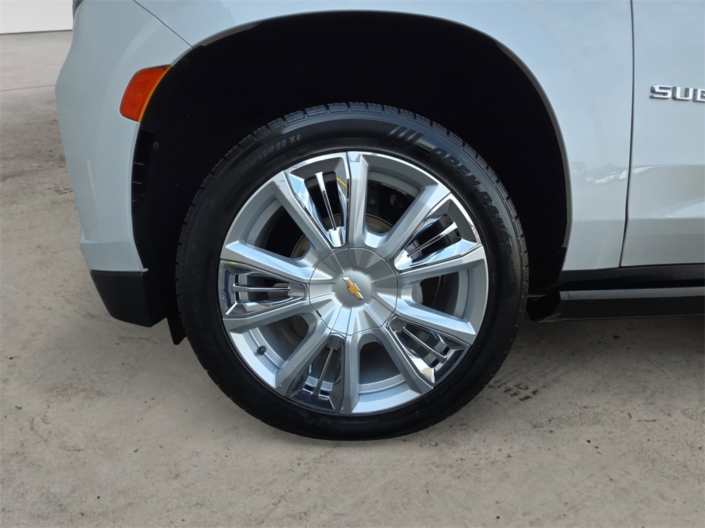 2021 Chevrolet Suburban High Country photo 12