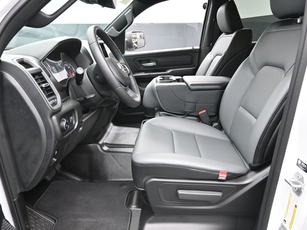 2025 Ram 1500 Tradesman photo 7