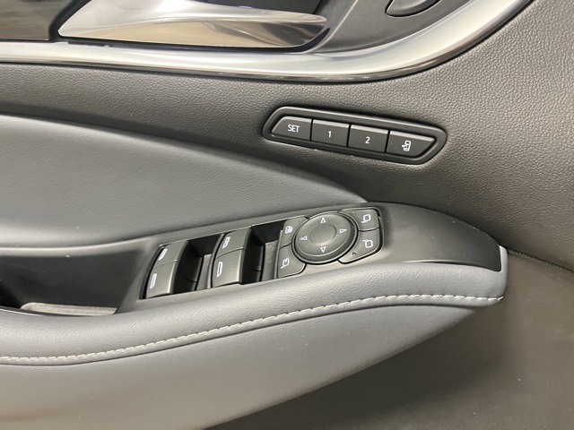 2024 Buick Enclave Premium photo 17