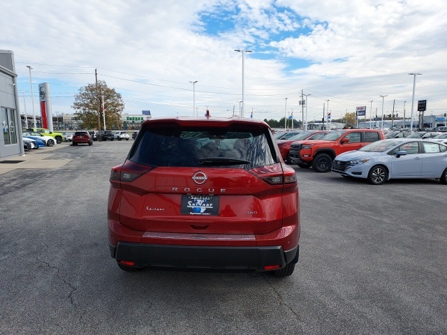 2026 Nissan Rogue SV photo 4