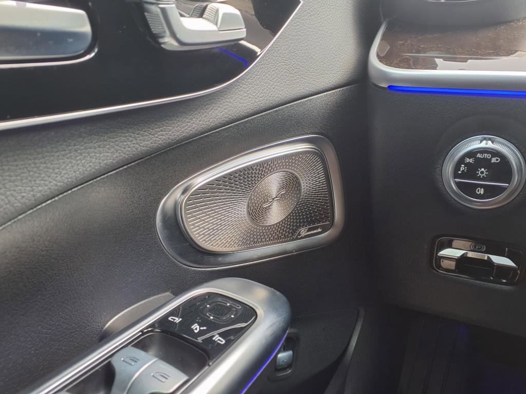 2025 Mercedes Benz C 300 photo 27
