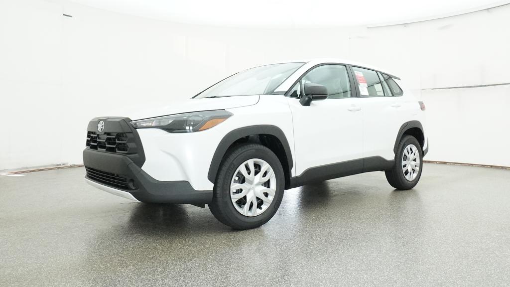 2026 Toyota Corolla Cross L photo 6
