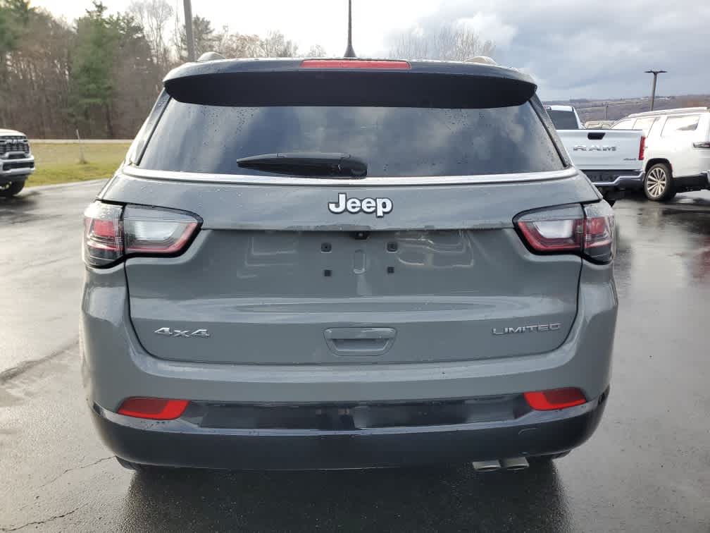 2022 Jeep Compass Limited photo 4