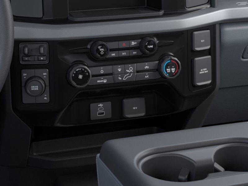 2025 Ford F-250 photo 14