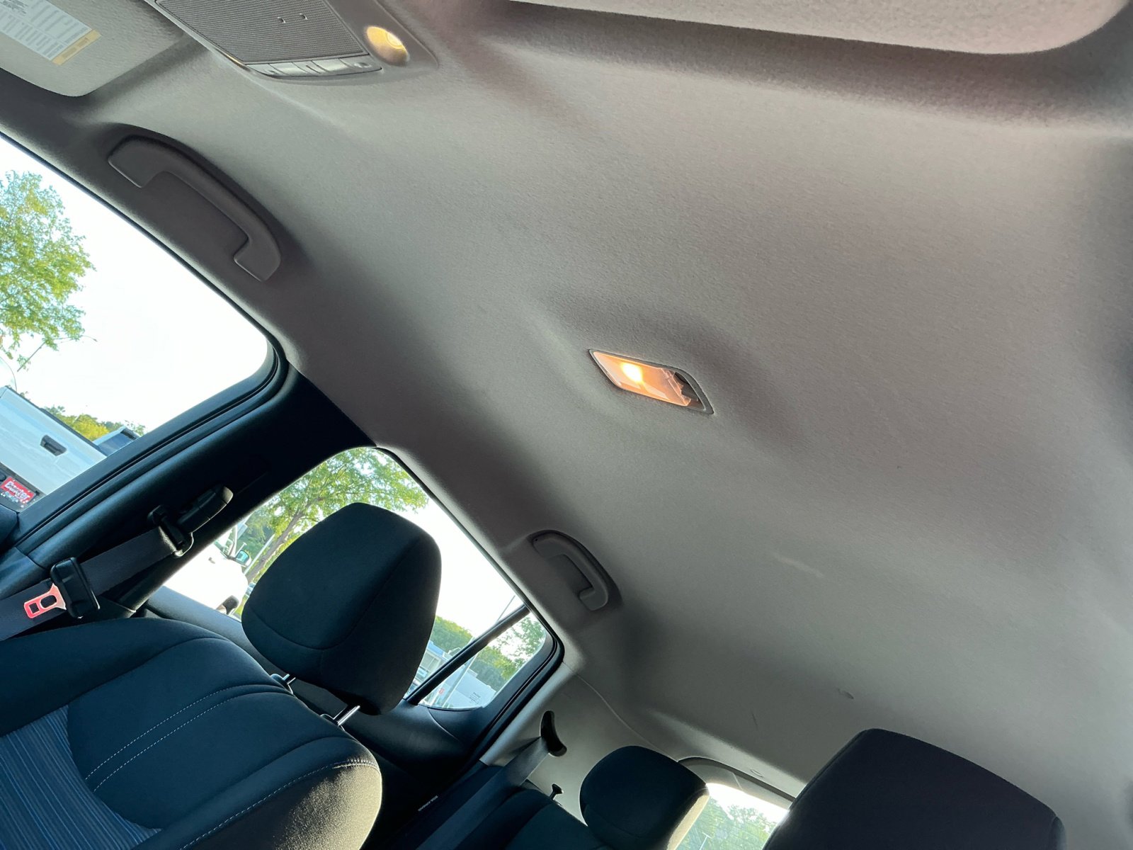 2023 Nissan Leaf S photo 4