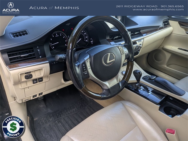 2015 Lexus ES 350 photo 10