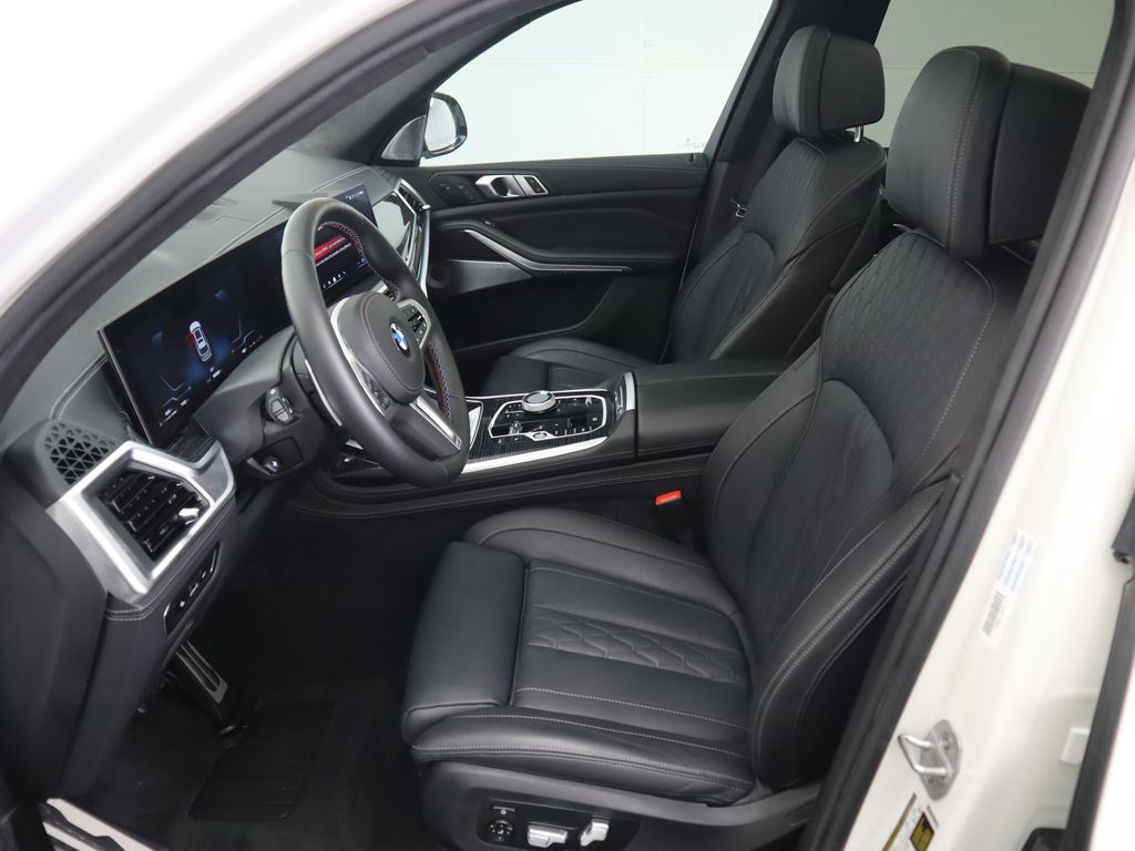 2025 Bmw X7 M60i photo 19