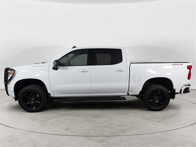 2023 Chevrolet Silverado 1500 RST photo 2