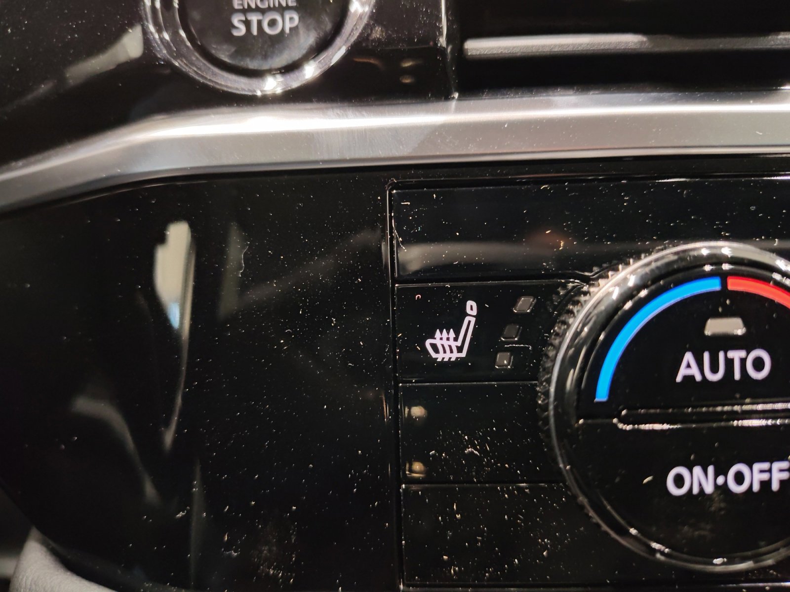 2025 Nissan Pathfinder SV photo 23