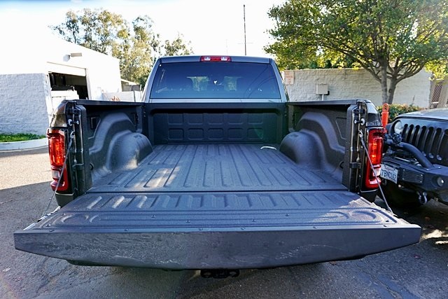 New 2026 Granite Crystal Metallic Clear-Coat Exterior Paint RAM Big Horn image 19