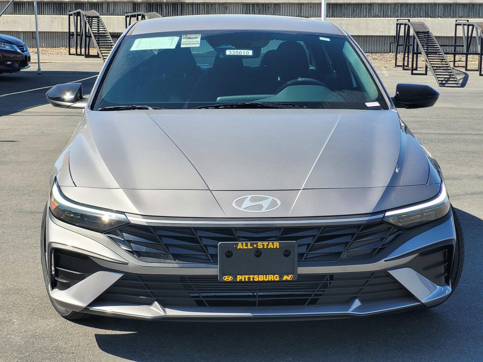 2025 Hyundai Elantra SEL Sport photo 2