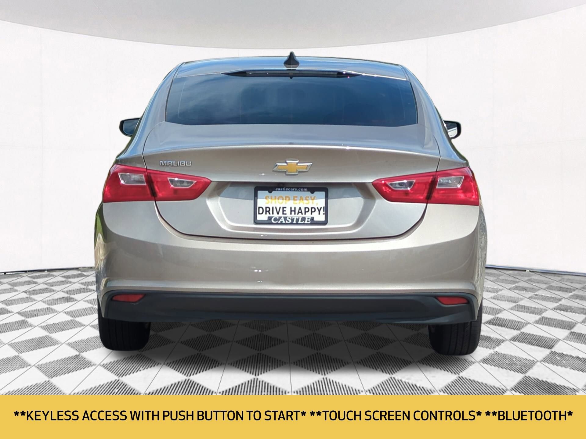2022 Chevrolet Malibu photo 2