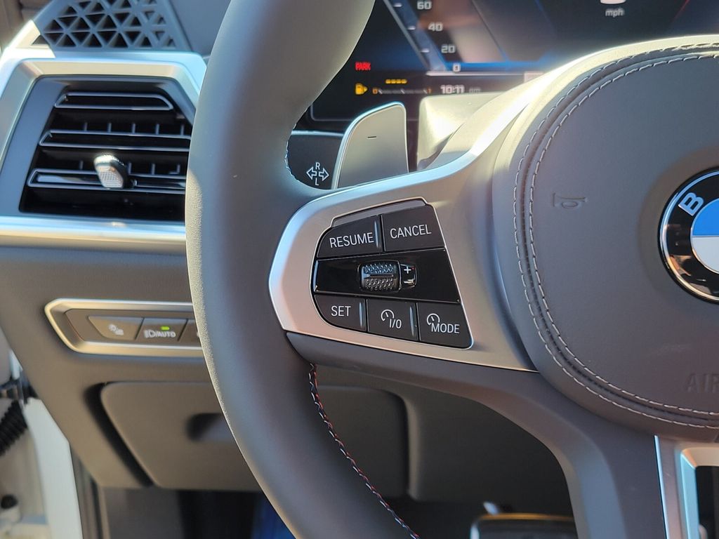 2026 Bmw X7 M60i photo 28