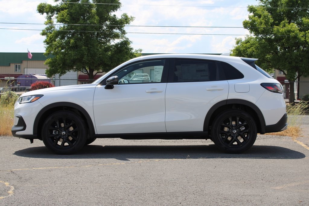 2026 Honda HR-V Sport photo 2