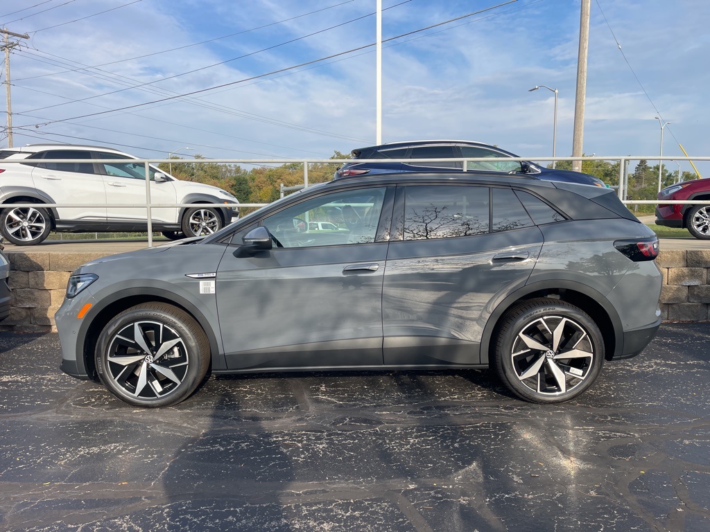 2025 Volkswagen ID.4 Pro S photo 2