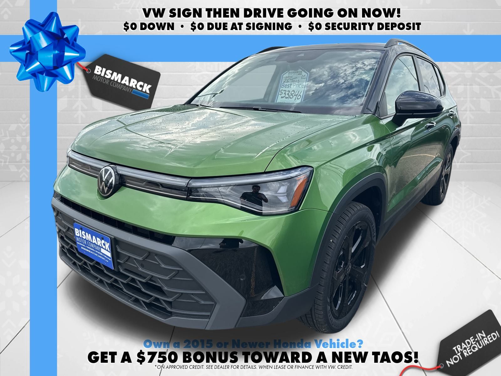 2025 Volkswagen Taos SE Black's photo