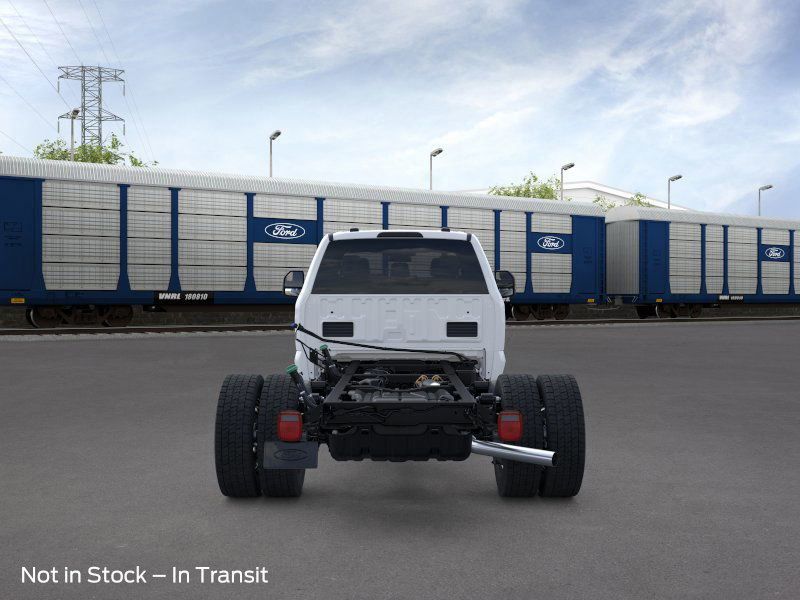 2026 Ford F-550 photo 3