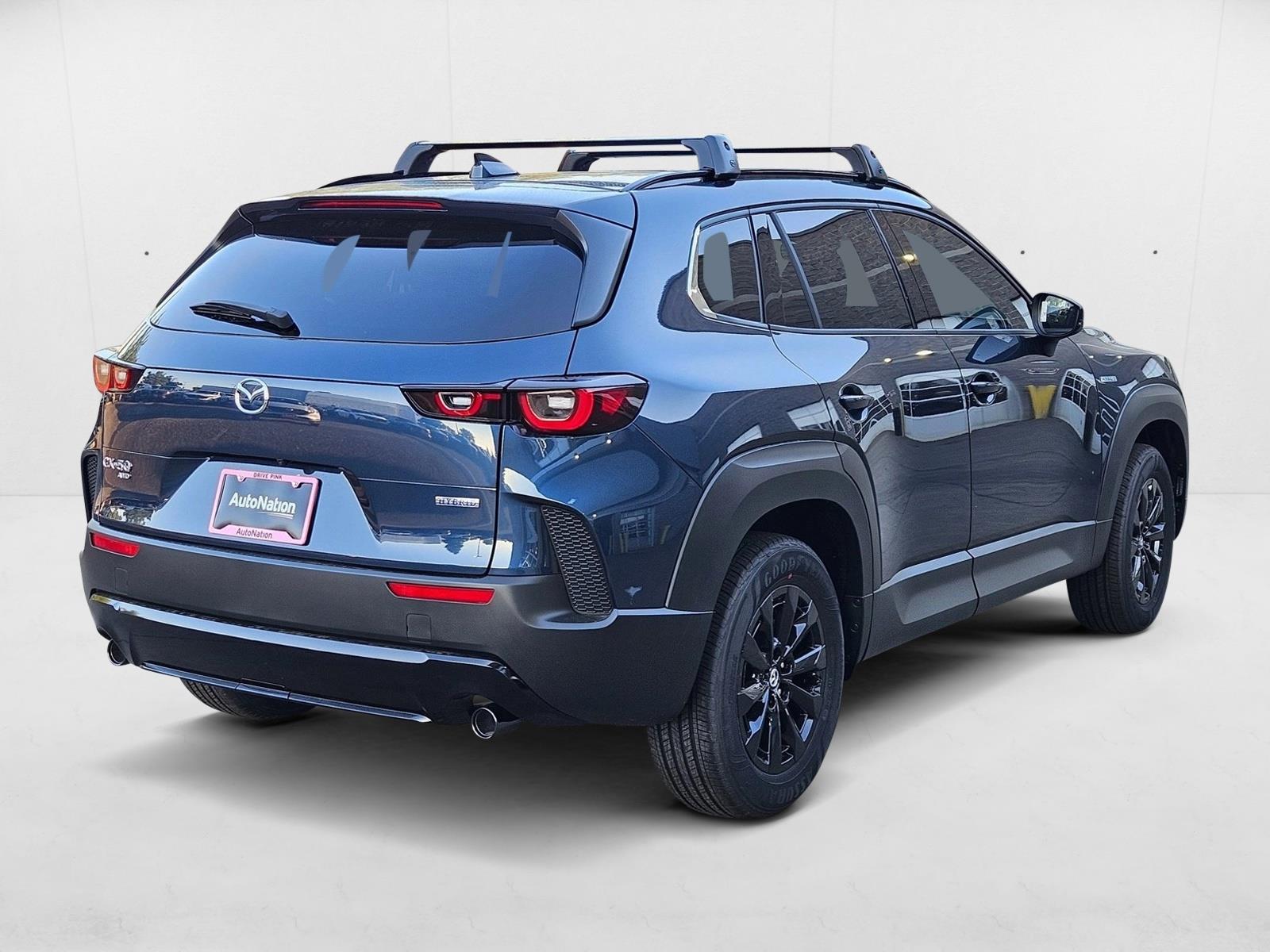 2025 Mazda CX-50 Premium photo 2